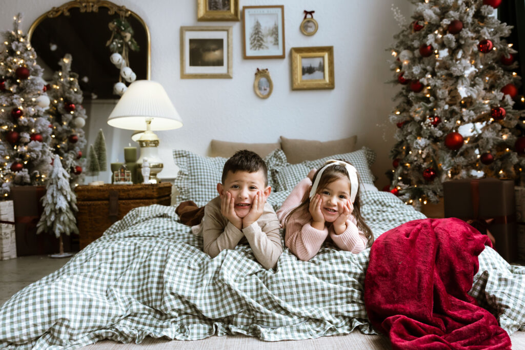 Cozy studio Christmas photo session with family at Urban Studios in Springfield Missouri