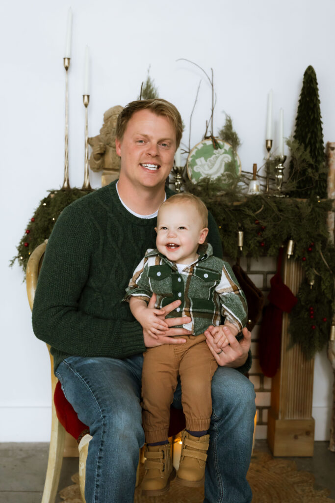Cozy studio Christmas photo session with family at Urban Studios in Springfield Missouri