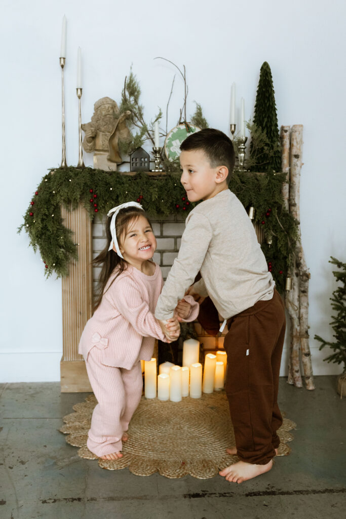 Cozy studio Christmas photo session with family at Urban Studios in Springfield Missouri