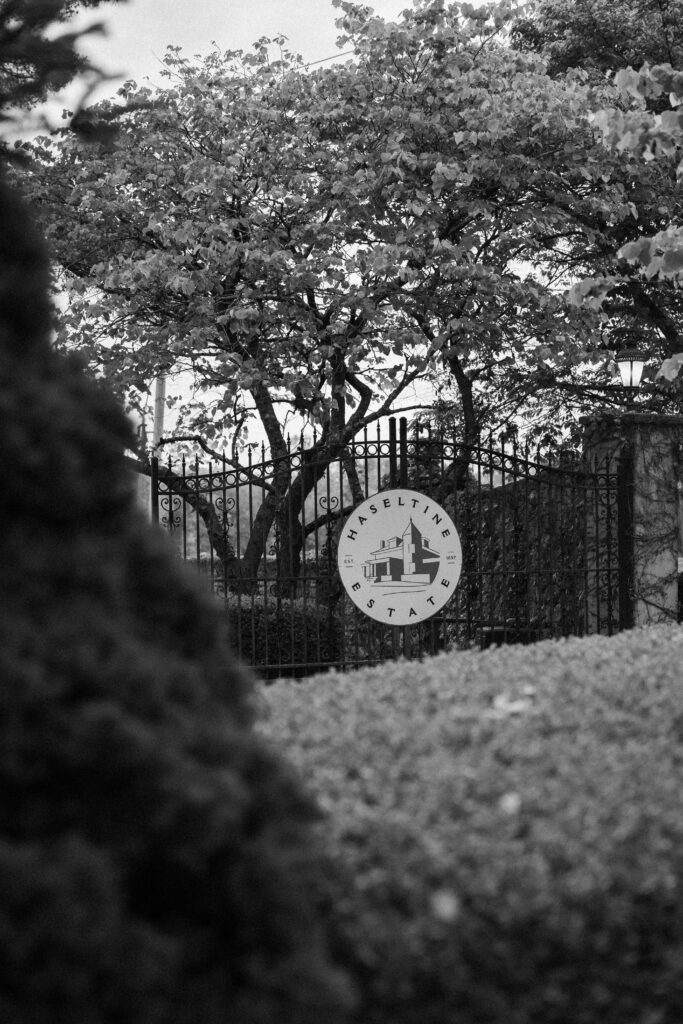 Springfield Missouri mansion wedding venue photography by Katey Sutton