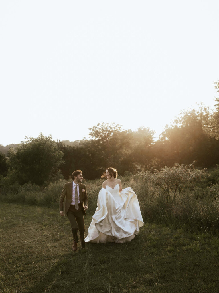 Wedding photography at Spring Valley in Strafford Missouri by Katey Sutton Photo