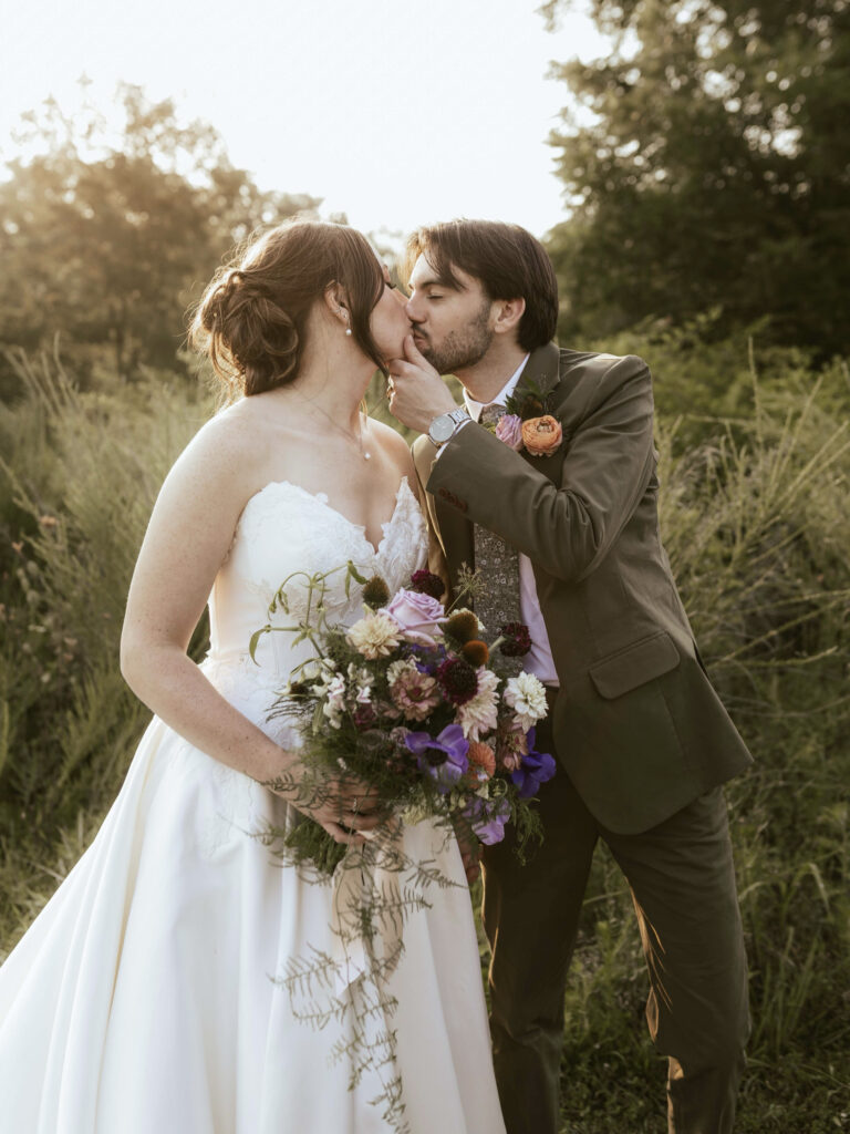 Wedding photography at Spring Valley in Strafford Missouri by Katey Sutton Photo